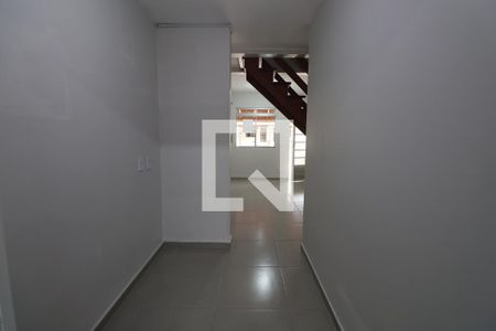 Sala de casa de condomínio para alugar com 2 quartos, 70m² em Rio Branco, Canoas