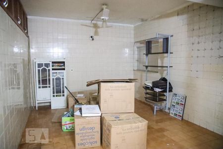 Casa à venda com 390m², 4 quartos e 6 vagasDepósito