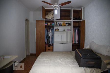 Casa à venda com 390m², 4 quartos e 6 vagasSuíte 2