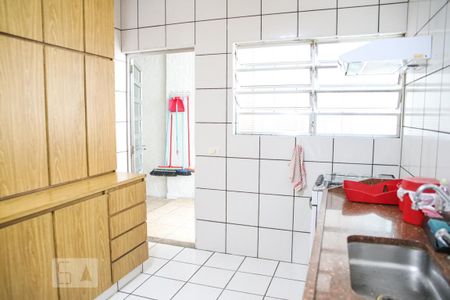 Casa à venda com 390m², 4 quartos e 6 vagasCozinha