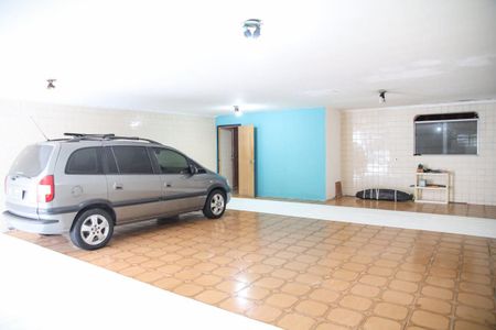 Casa à venda com 390m², 4 quartos e 6 vagasGaragem