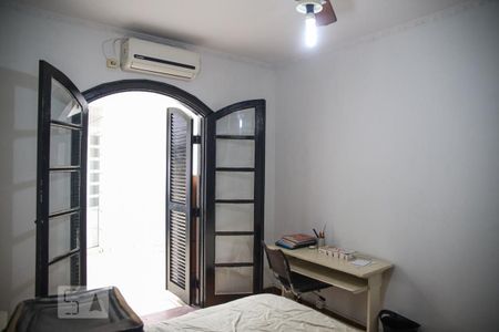 Casa à venda com 390m², 4 quartos e 6 vagasSuíte 2