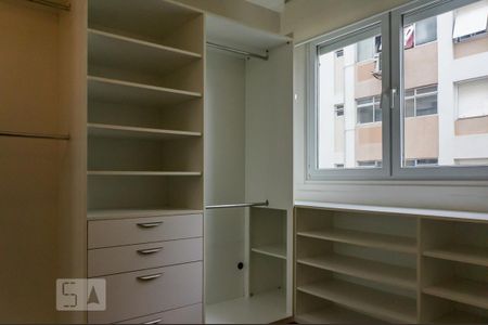 Apartamento para alugar com 116m², 2 quartos e 1 vaga Apartamento para alugar com 116m², 2 quartos e 1 vagaCloset
