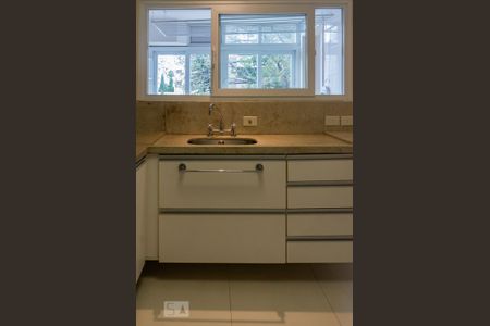 Apartamento para alugar com 116m², 2 quartos e 1 vaga Apartamento para alugar com 116m², 2 quartos e 1 vagaCozinha