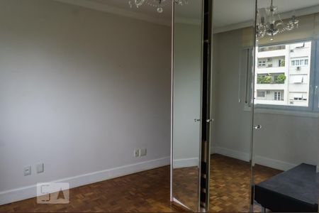 Suíte 1 de apartamento para alugar com 2 quartos, 116m² em Moinhos de Vento, Porto Alegre