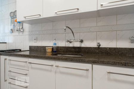 Apartamento à venda com 115m², 2 quartos e 2 vagas Apartamento à venda com 115m², 2 quartos e 2 vagasCozinha