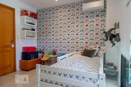 Apartamento à venda com 115m², 2 quartos e 2 vagas Apartamento à venda com 115m², 2 quartos e 2 vagasSuíte 1