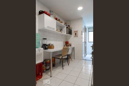 Apartamento à venda com 115m², 2 quartos e 2 vagas Apartamento à venda com 115m², 2 quartos e 2 vagasCozinha