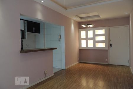 Sala  de apartamento para alugar com 2 quartos, 68m² em Freguesia (jacarepaguá), Rio de Janeiro
