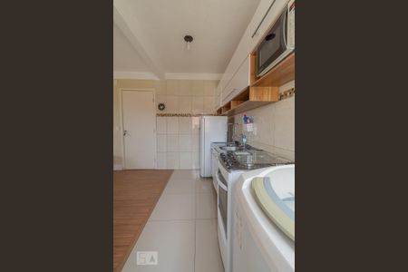 Apartamento para alugar com 47m², 2 quartos e 1 vaga Apartamento para alugar com 47m², 2 quartos e 1 vagaCozinha e Área de Serviço