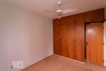 Quarto 1 de apartamento para alugar com 2 quartos, 77m² em Serra - Centro-sul, Belo Horizonte