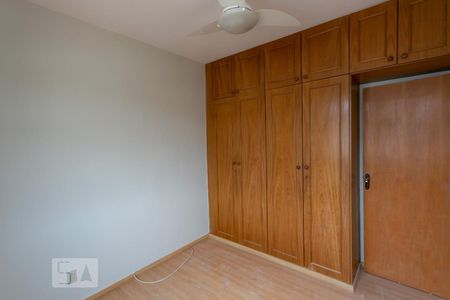 Quarto 2 de apartamento para alugar com 2 quartos, 77m² em Serra - Centro-sul, Belo Horizonte