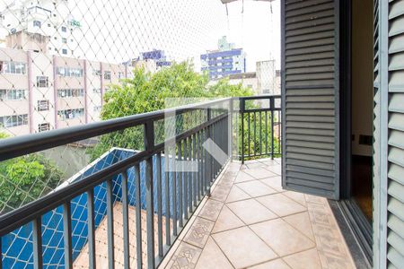 Apartamento para alugar com 210m², 4 quartos e 3 vagas Apartamento para alugar com 210m², 4 quartos e 3 vagassacada