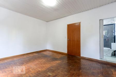 Casa à venda com 240m², 4 quartos e 4 vagasSuíte