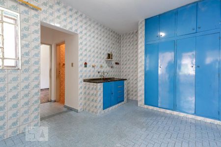 Casa à venda com 240m², 4 quartos e 4 vagasCozinha 2