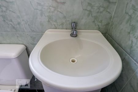 Casa à venda com 240m², 4 quartos e 4 vagasBanheiro