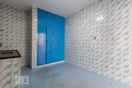 Casa à venda com 240m², 4 quartos e 4 vagasCozinha 2