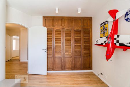 Apartamento para alugar com 278m², 4 quartos e 3 vagasQuarto 4