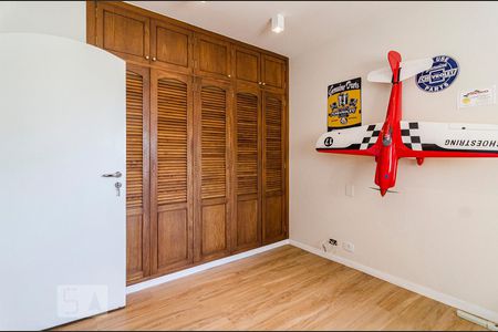 Apartamento para alugar com 278m², 4 quartos e 3 vagasQuarto 4