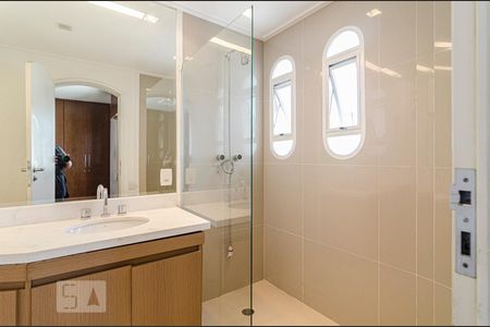 Apartamento para alugar com 278m², 4 quartos e 3 vagasBanheiro da suíte 2