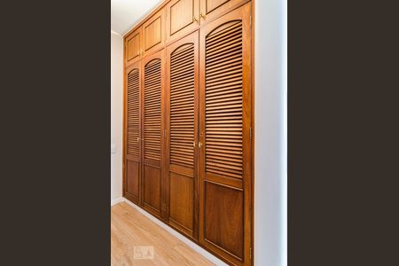 Apartamento para alugar com 278m², 4 quartos e 3 vagasCloset