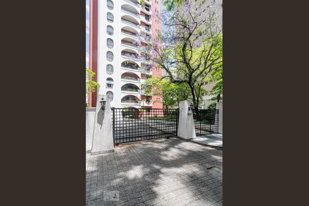 Apartamento para alugar com 278m², 4 quartos e 3 vagasFachada