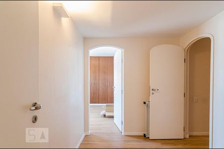 Apartamento para alugar com 278m², 4 quartos e 3 vagasAcesso Quartos/Área de serviço