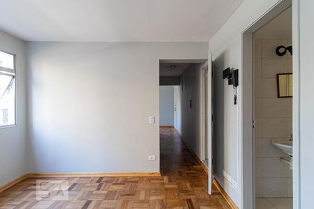 Quarto de kitnet/studio para alugar com 1 quarto, 60m² em Vila Buarque, São Paulo