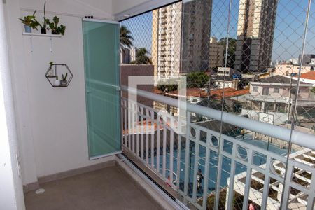 Apartamento à venda com 56m², 2 quartos e 1 vaga Apartamento à venda com 56m², 2 quartos e 1 vagaVaranda