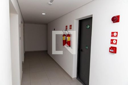 Apartamento à venda com 56m², 2 quartos e 1 vaga Apartamento à venda com 56m², 2 quartos e 1 vagaHall de entrada