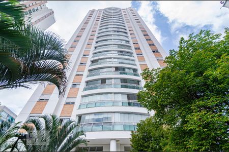 Apartamento à venda com 180m², 4 quartos e 3 vagasFachada