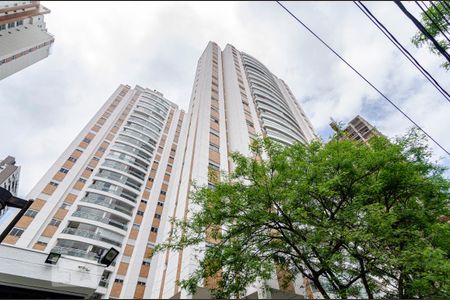 Apartamento à venda com 180m², 4 quartos e 3 vagasFachada