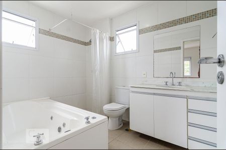Apartamento à venda com 180m², 4 quartos e 3 vagasBanheiro da suíte 1