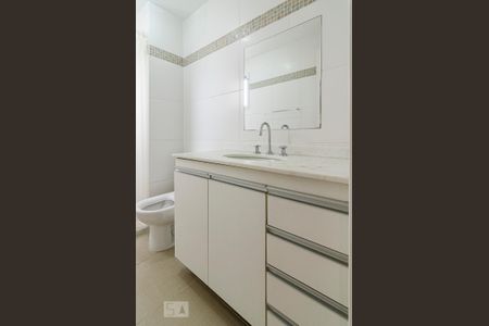 Apartamento à venda com 180m², 4 quartos e 3 vagasBanheiro