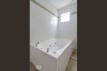 Apartamento à venda com 180m², 4 quartos e 3 vagasBanheiro da suíte 1
