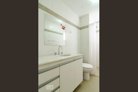Apartamento à venda com 180m², 4 quartos e 3 vagasBanheiro da Suíte 2