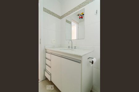 Apartamento à venda com 180m², 4 quartos e 3 vagasBanheiro da Suíte 2