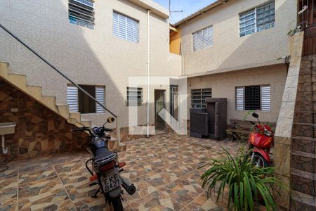 Casa para alugar com 28m², 1 quarto e sem vagaQuintal