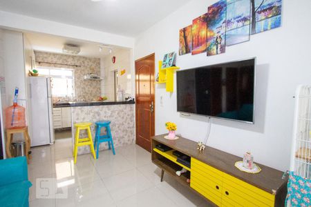 Sala de Estar de apartamento à venda com 2 quartos, 70m² em Lapa de Baixo, São Paulo