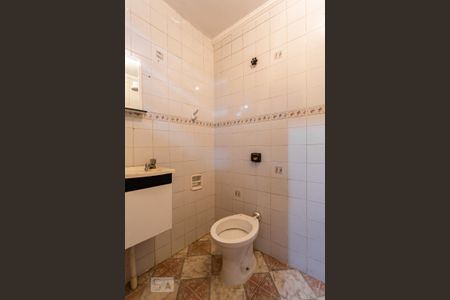 Casa à venda com 100m², 2 quartos e 1 vaga Casa à venda com 100m², 2 quartos e 1 vagaBanheiro