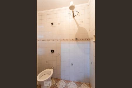 Casa à venda com 100m², 2 quartos e 1 vaga Casa à venda com 100m², 2 quartos e 1 vagaBanheiro