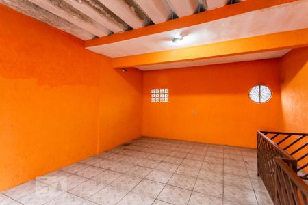 Casa à venda com 100m², 2 quartos e 1 vaga Casa à venda com 100m², 2 quartos e 1 vagaGaragem