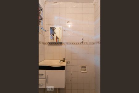 Casa à venda com 100m², 2 quartos e 1 vaga Casa à venda com 100m², 2 quartos e 1 vagaBanheiro
