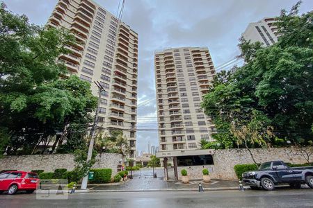 Apartamento para alugar com 155m², 4 quartos e 3 vagasFachada