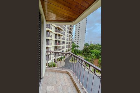 Apartamento para alugar com 155m², 4 quartos e 3 vagasVaranda da Suite 2