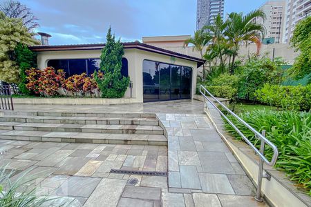 Apartamento para alugar com 155m², 4 quartos e 3 vagasArea Comun