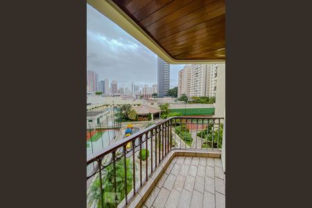 Apartamento para alugar com 155m², 4 quartos e 3 vagasVaranda da Suite