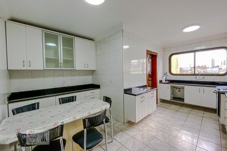 Apartamento para alugar com 155m², 4 quartos e 3 vagasCozinha