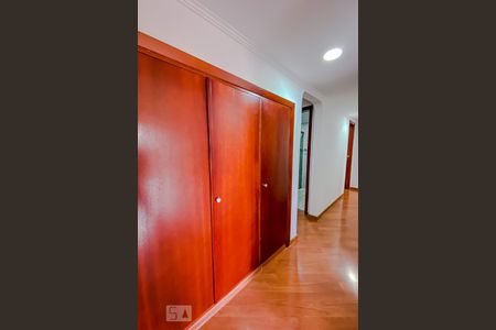 Apartamento para alugar com 155m², 4 quartos e 3 vagasCorredor