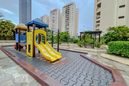 Apartamento para alugar com 155m², 4 quartos e 3 vagasÁrea Comum - Playground